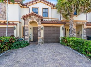 6973 Broadland Way, Coconut Creek, FL 33073