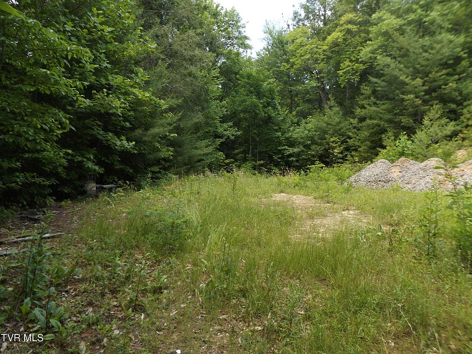 1st image of 701 Heartwood Ln #2