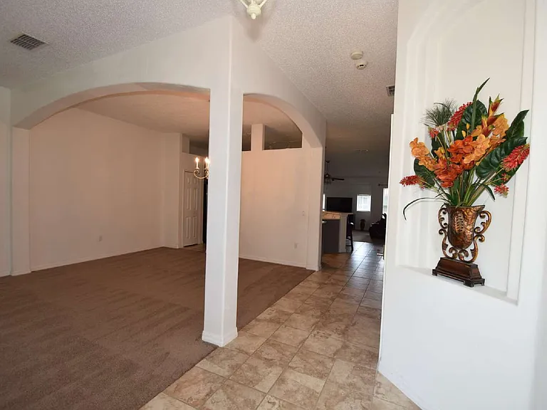 192 Pine Grove Dr — Photo 3