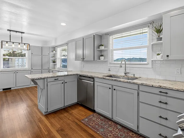 12550 SE 242nd Ave — Photo 9