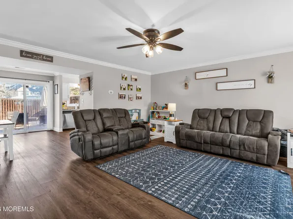 30 Forge Court, Jackson, NJ 08527