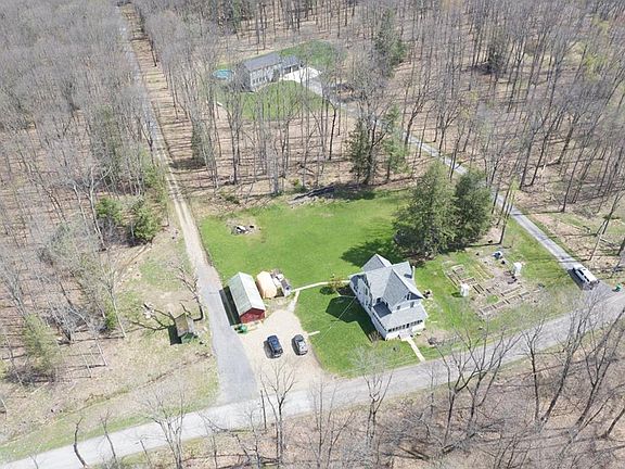 4th image of 963 Pioneer Rd