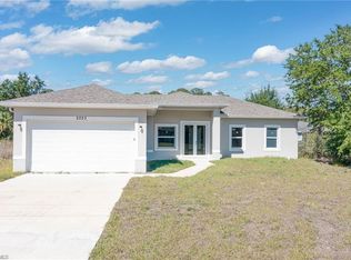2023 Robert AVE, ALVA, FL 33920