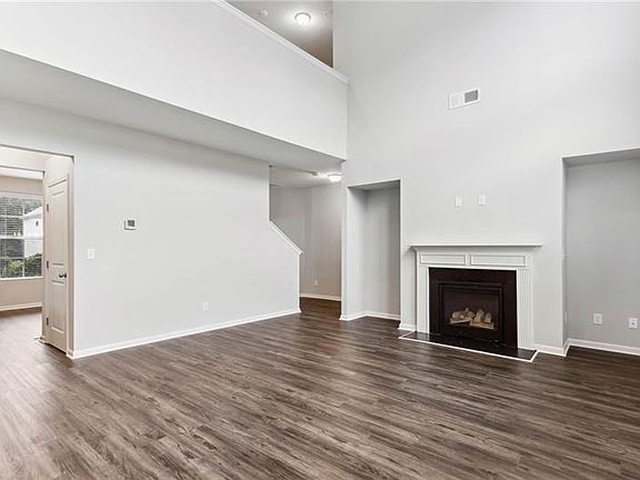 2nd image of 5530 Mirror Lake Dr