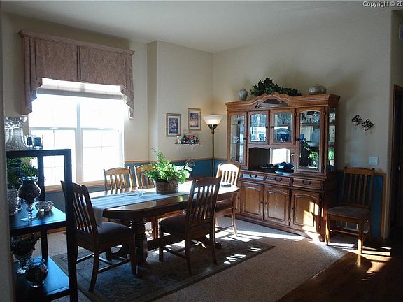 Formal dinning room with plenty of room for entertaining guests.