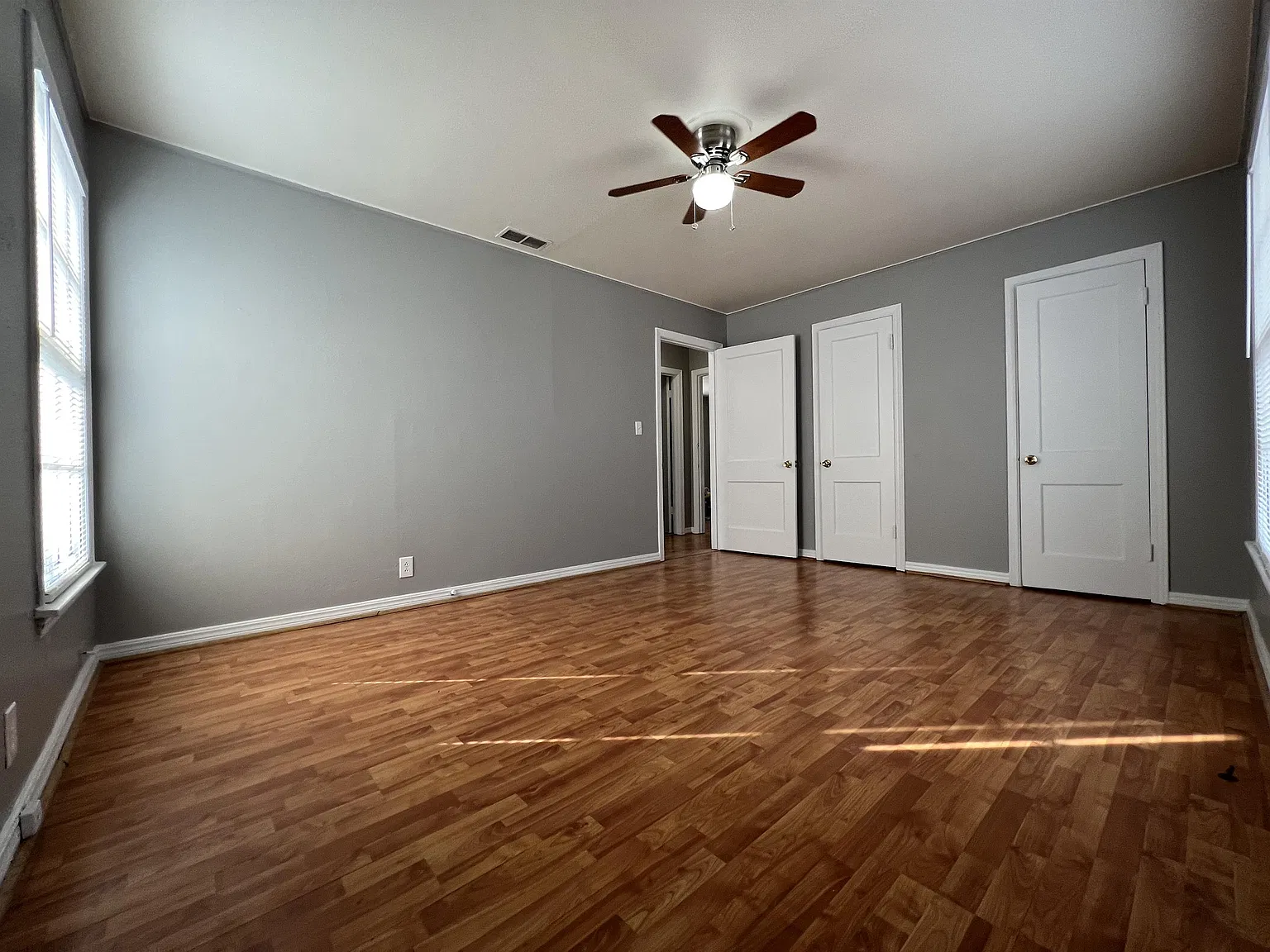 4330 Boren Avenue - 1 — Photo 2