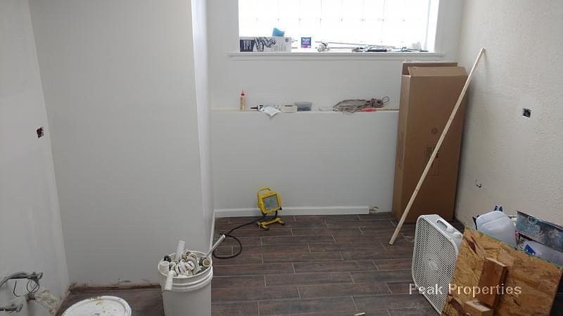 2nd image of 2647 N Fairfield Ave #G