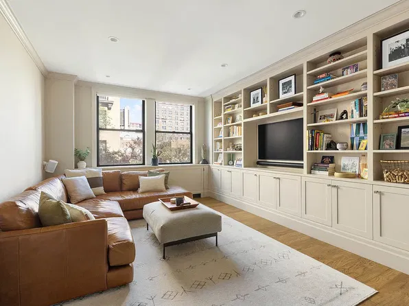 46 West 95th Street image 1 of 8