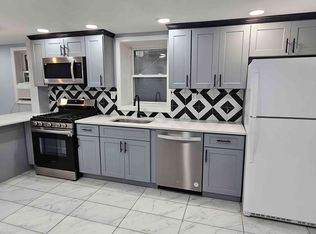 124 Leonard St, Jersey City, NJ 07307