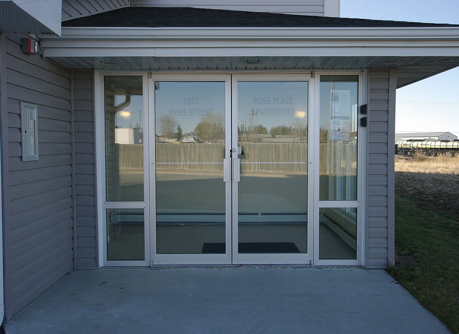 Ross Place — Photo 1