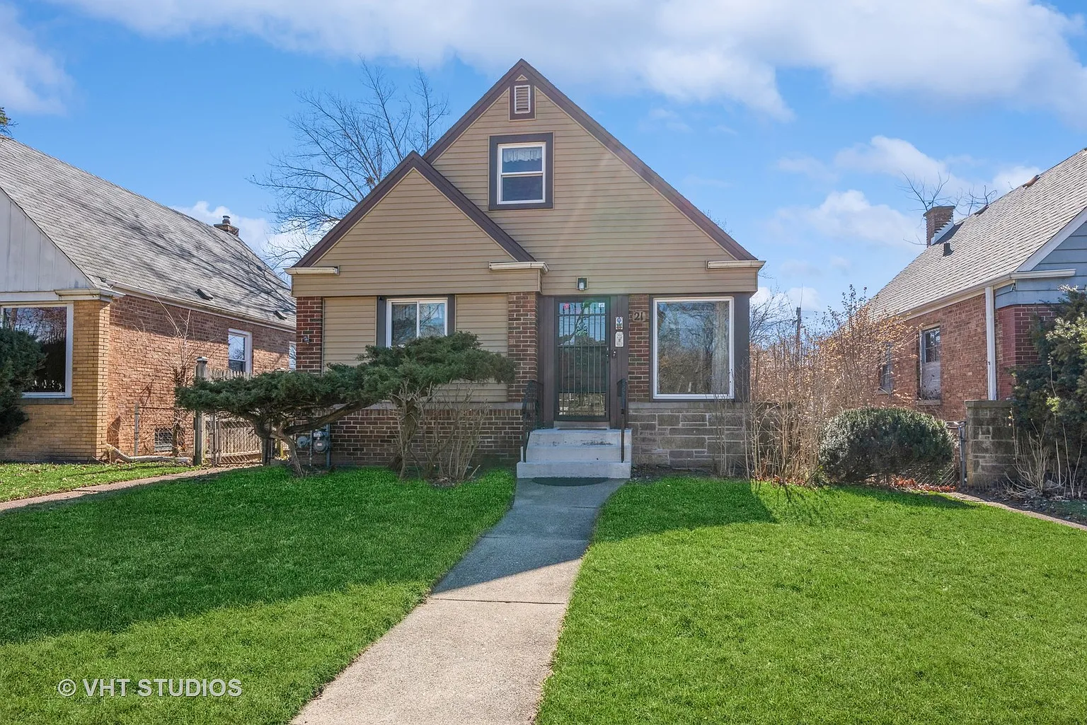 21 162nd Pl photo 1