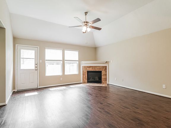 3rd image of 21223 Fox Orchard Ct