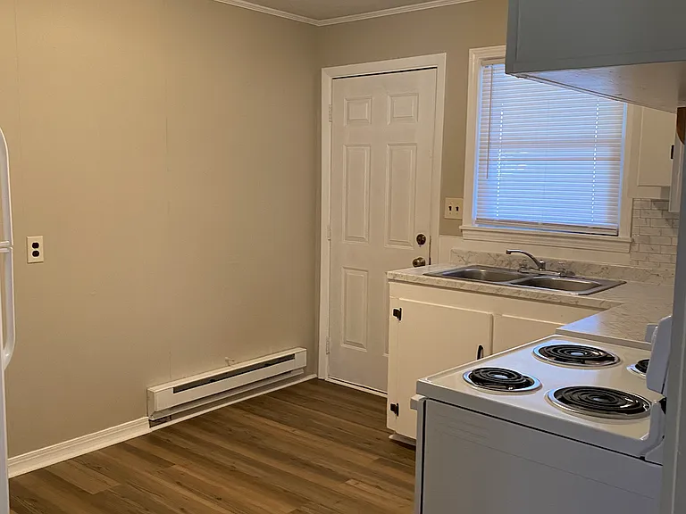110 Evergreen Ln #3 — Photo 15