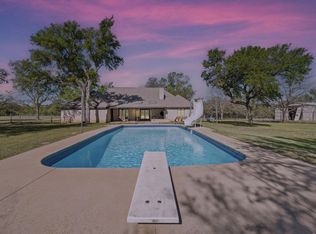 28 Country Oaks Dr, Buda, TX 78610