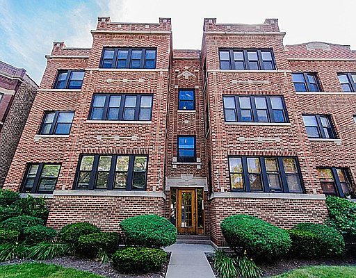 1st image of 4033 N Southport Ave #3