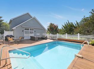 2 Bayview Rd, Remsenburg, NY 11960