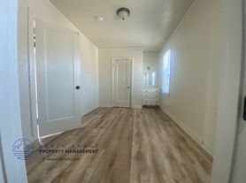 566 W. 17th St.