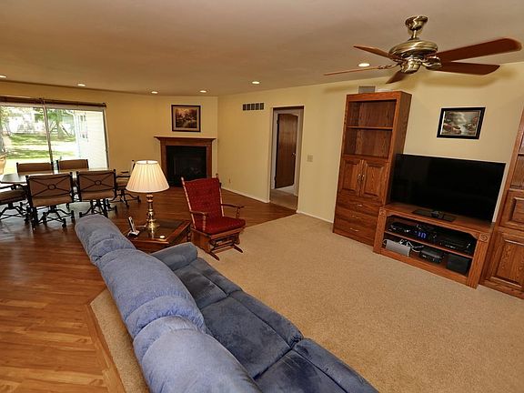 4th image of 1532 Sherwood Forest Dr