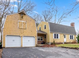 27 Newcomb Rd, Westminster, MA 01473