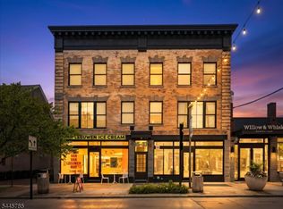 35-37 Main St #3B, Millburn, NJ 07041