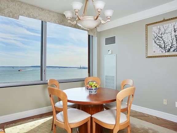 3rd image of 10 West St APT 16E