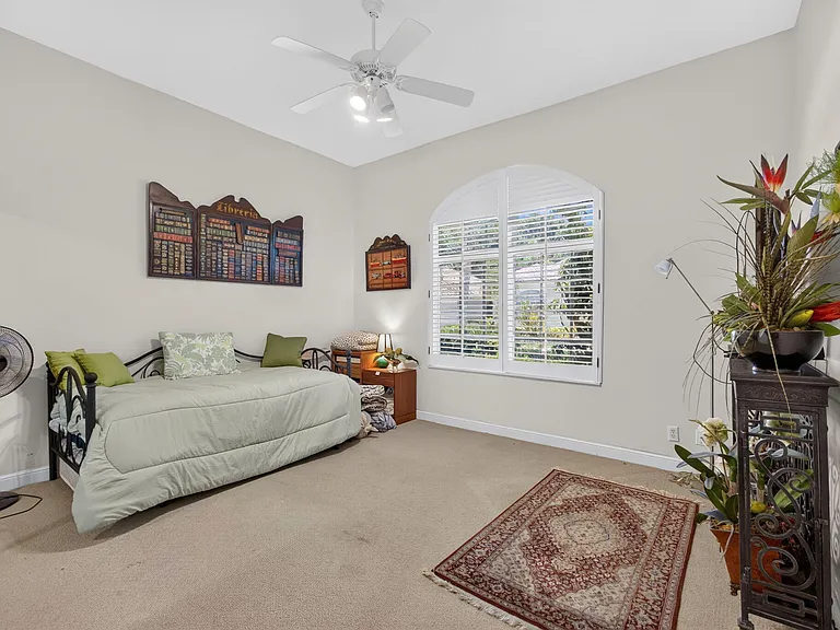 1048 Diamond Head Way — Photo 22
