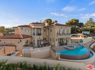 1142 Calle Vista Dr, Beverly Hills, CA 90210