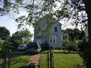 32 Rockland St, West Roxbury, MA 02132