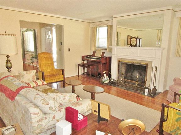 5th image of 6760 Greenfield Dr