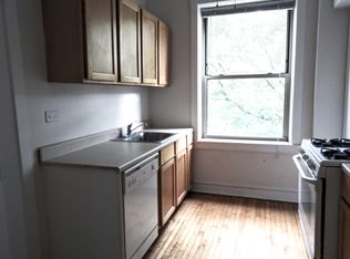 3800 N Wilton Ave #2, Chicago, IL 60613