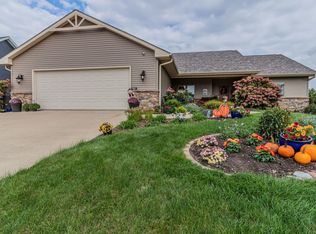 3412 Memory Ln, Urbana, IL 61802