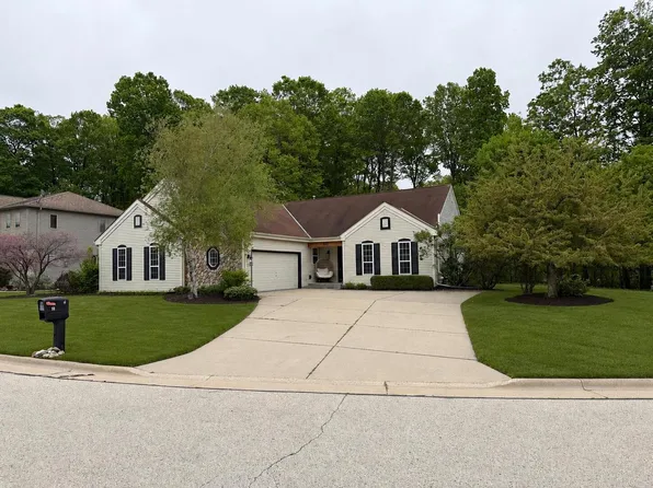 88 King Oak COURT, Random Lake, WI 53075