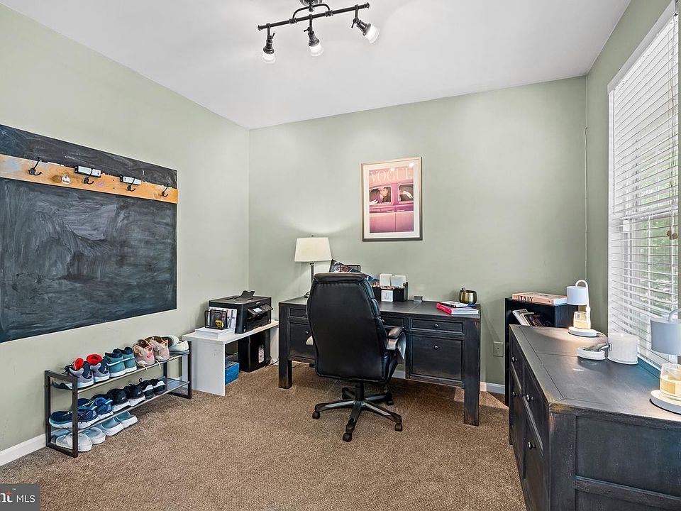 20317 Vermeer St, Ashburn, VA 20147 | Zillow