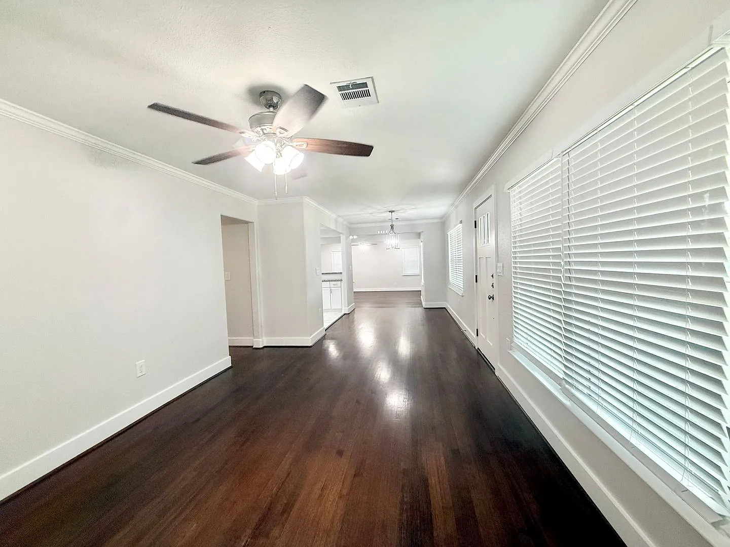 Stunning Recently Remodeled (from the studs out) 3/1/2 Home in Lake Jackson — Photo 3