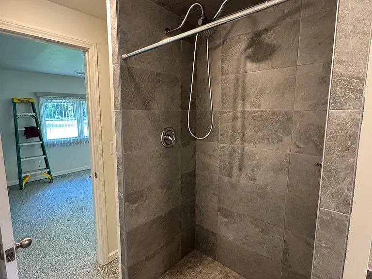 220 W Williams St — Photo 30