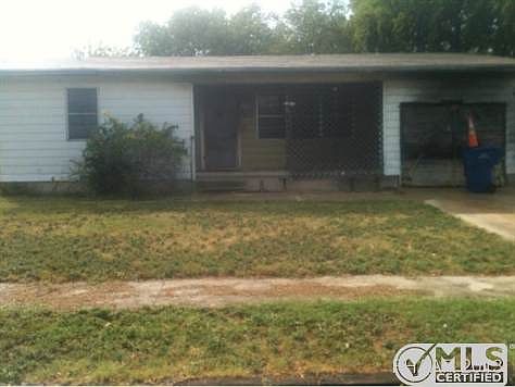 2nd image of 1002 S 9th St
