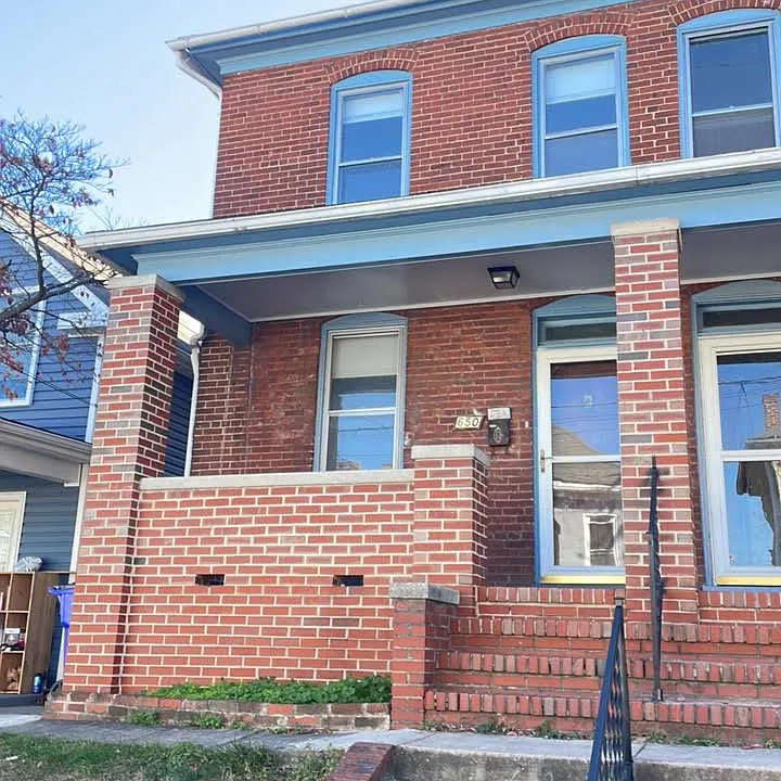 648-650 N Mulberry St