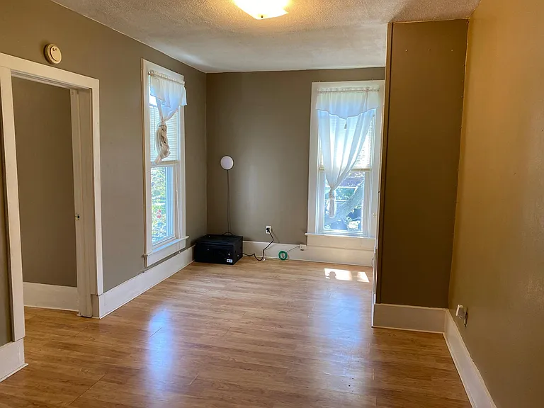 712 Poplar St #4 — Photo 4