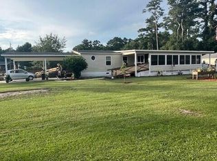 112 Live Oak St, Gloucester, NC 28528