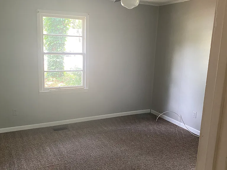 2543 Ivey Rd — Photo 9
