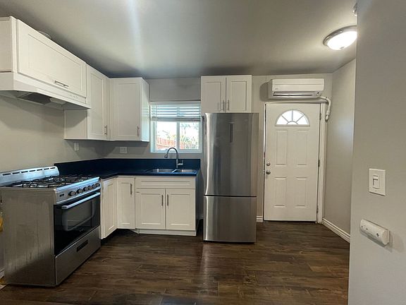 4th image of 6618 Gaviota Ave #6616