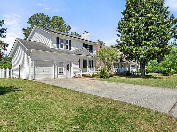 5th image of 606 Dolphin Dr