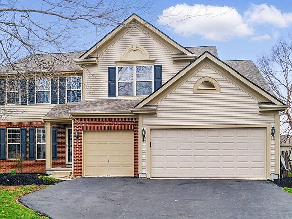 2nd image of 8030 Lazelle Woods Dr