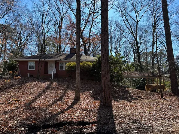 2410 E 10th St, Greenville, NC 27858