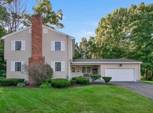 2 Gary Dr, Wilbraham, MA 01095