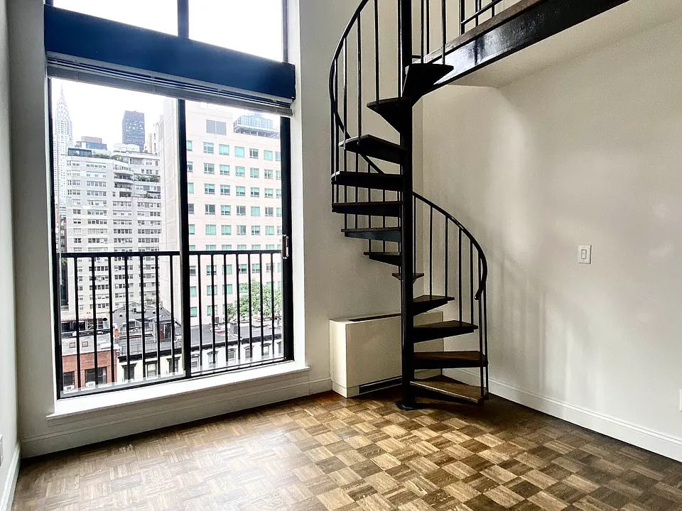 153 E 32nd St #9A