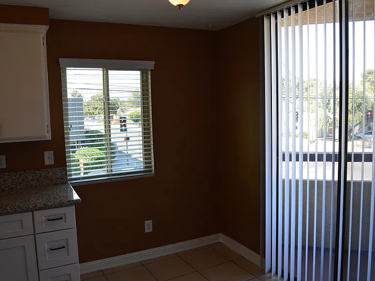 819 Washington St #1 — Photo 2
