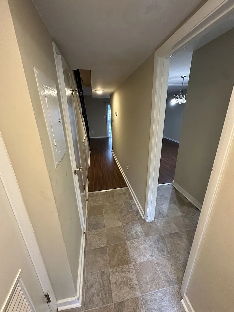 2 bd 1.5 ba Townhome — Photo 2