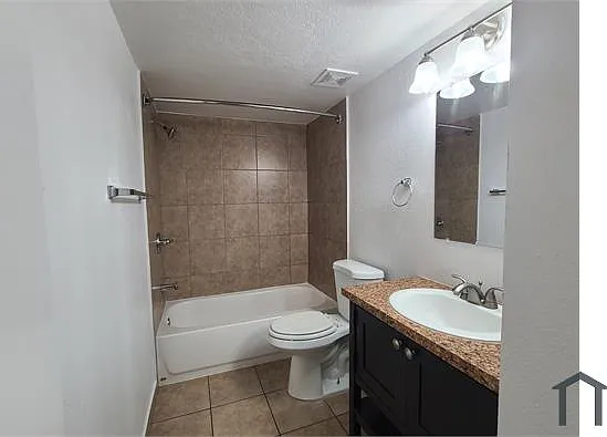 538 N Williams #D — Photo 19