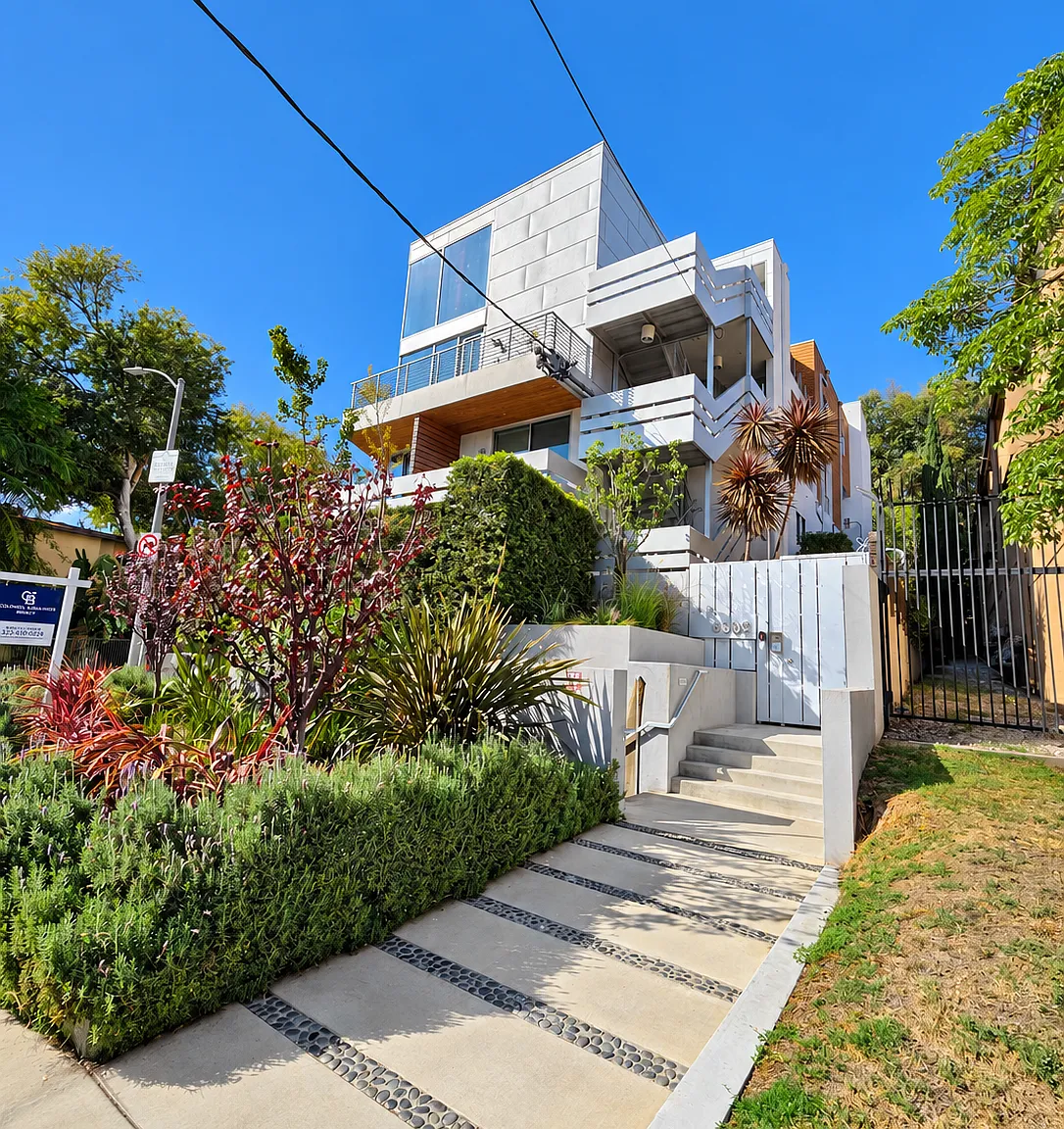 3 bed, 1970 sqft, $5,395 — Photo 1